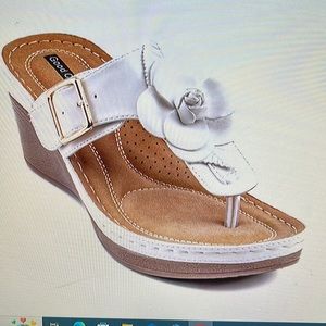 Woman flora white wedge sandals by gc size8